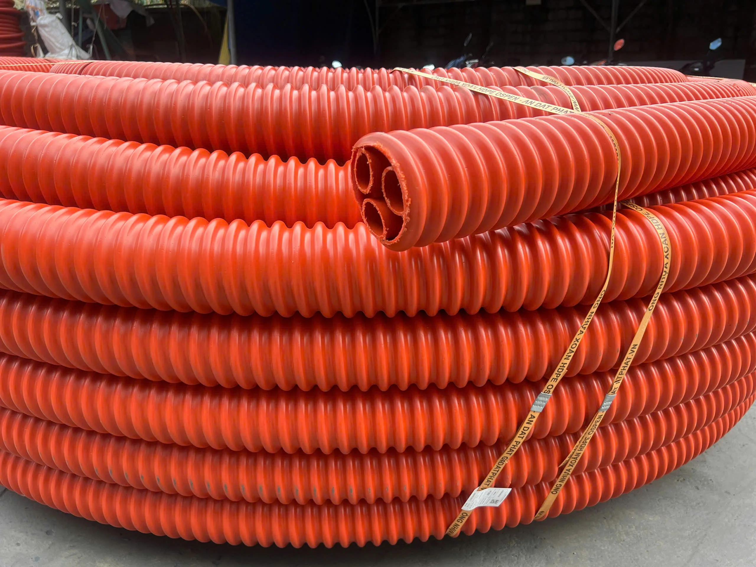 Đồng Bộ Ống COD Đa Lõi & Phụ Kiện Cho Các Dự Án Đường Dây 220kV